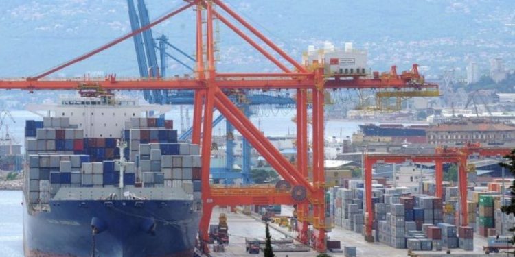 Novim projektima protiv gomile metala u riječkoj luci