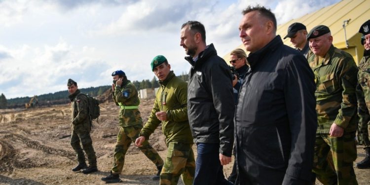 Otvara se veliki centar za obuku ukrajinskih trupa u Poljskoj – RT World News