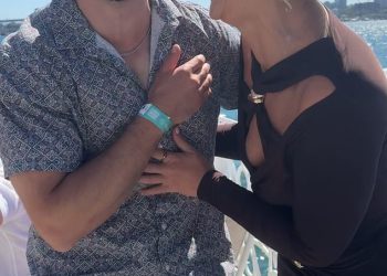 Oženjen na prvom mjestu Ryan Donnelly Cosies Up s britanskom mladenkom Polly Sellman na SEADECK LJETNOM PARANCIJI U SYDEY