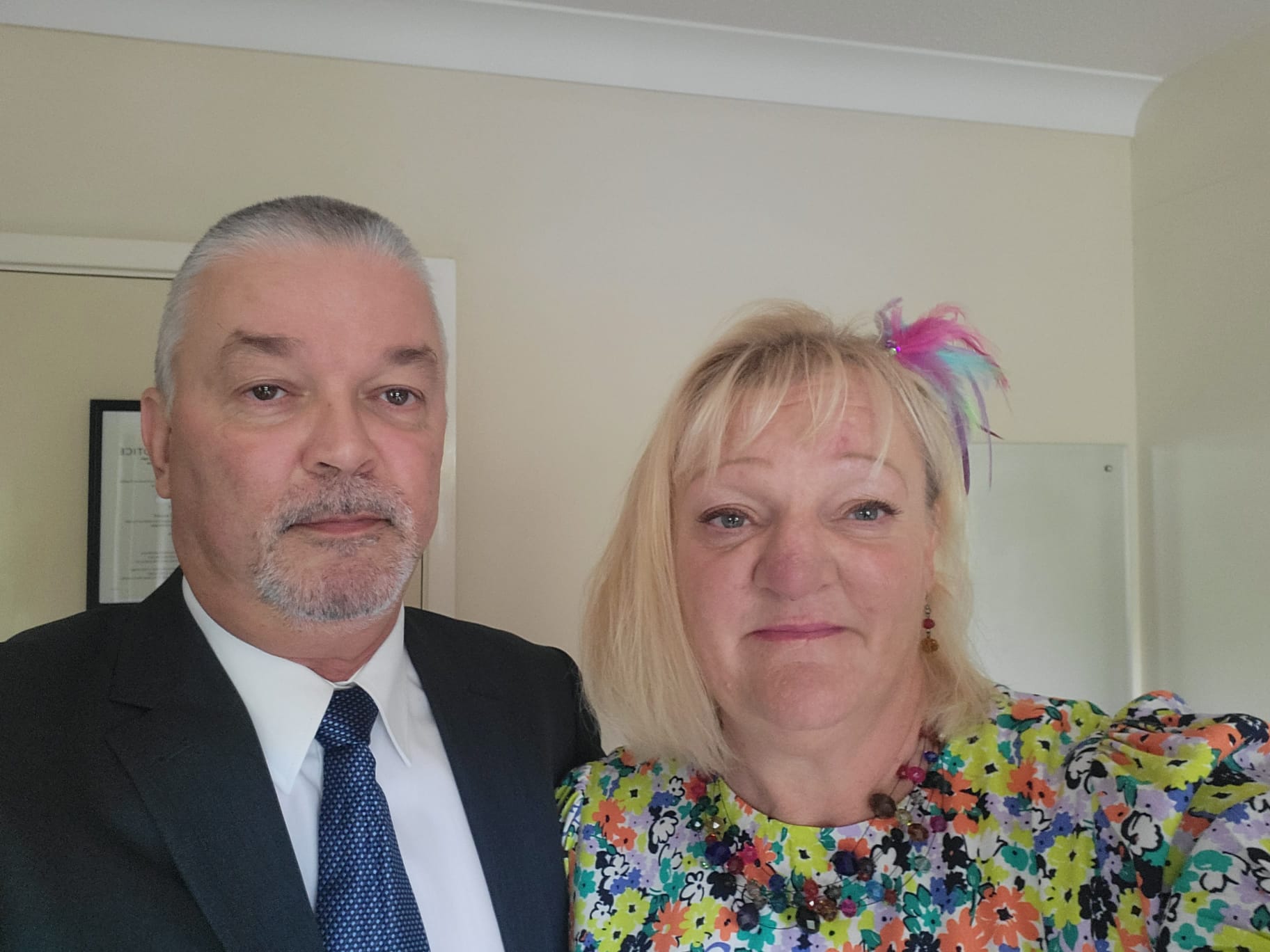 Groversi su postajali sve više frustrirani zbog nedostatka podrške koju je ponudio matični ured za pomoć izbjeglicama