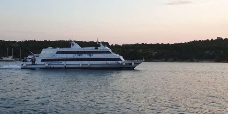 PRAZNA OBEĆANJA I STARI BRODOVI Stanovnici Elafita u izolaciji čim zapuše jugo