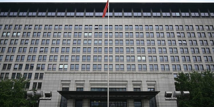 Peking upozorava na odmazdu zbog američkih tarifa ultimatuma – RT World News