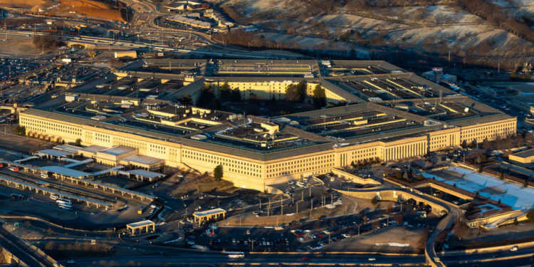 Pentagon najavljuje novi medij nakon masovnog egzodusa — RT World News