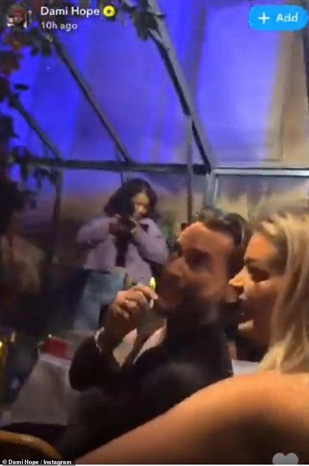 Pete Wicks primijećen je kako se druži sa zvijezdom Otoka ljubavi Helenom Ford samo nekoliko tjedana nakon što je rekao da je ‘zaljubljen’ u tajanstvenu ženu