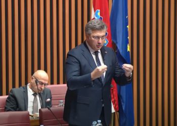 Plenković nije ni svjestan što se događalo dok je držao govor: ‘Most se srušio’