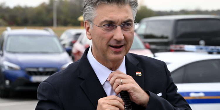 Plenković objavio kolika će biti minimalna plaća