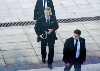 Plenkoviću stiglo crno upozorenje s najgoreg mjesta: ‘Je li to njihov plan’