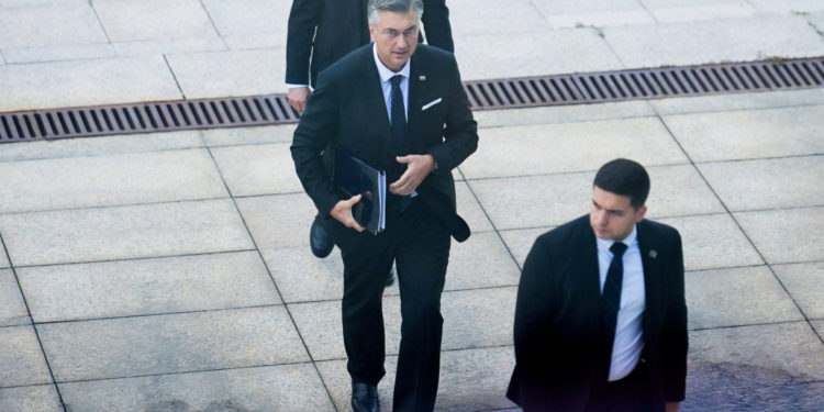 Plenkoviću stiglo crno upozorenje s najgoreg mjesta: ‘Je li to njihov plan’