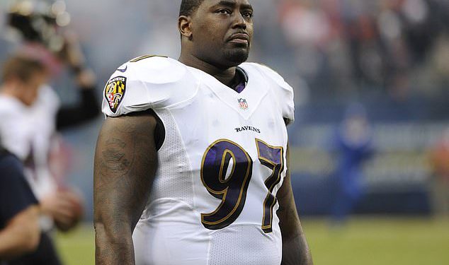 Pobjednik Baltimore Ravens Super Bowl Arthur Jones odjednom umre sa 39 godina dok je bivši tim ostao slomljen od srca