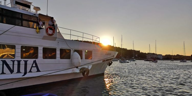 Počinje rekonstrukcija rive u Prvić Luci, a to znači i ove promjene u pomorskom prometu!