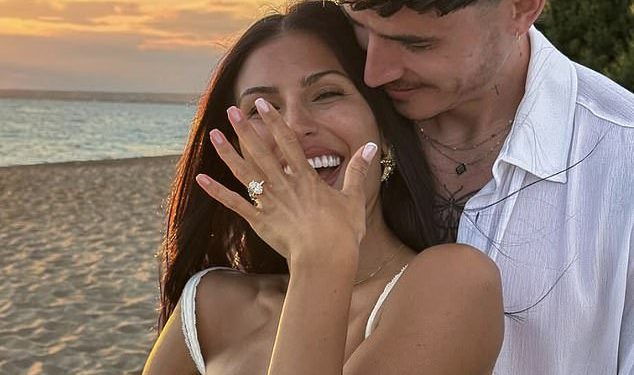 Previše vruće za rukovanje zvijezdama Emily Miller i Cam Holmes su angažirani! Influencer ‘napokon’ postavlja pitanje nakon pet godina zajedno