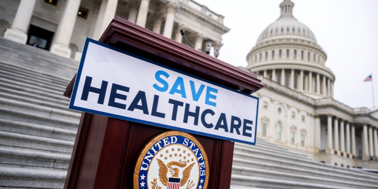 Projekti zdravstvene skrbi zamrznuti jer zatvaranje utječe na ustanove za njegu starijih osoba