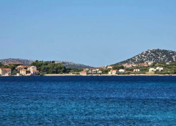 Četvrtak razmjerno vjetrovit i hladan