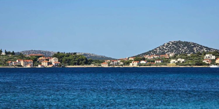 Četvrtak razmjerno vjetrovit i hladan