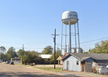 Pucnjava na nogometnoj utakmici u Mississippi -u ostavlja 4 mrtve, a nekolicina drugih ozlijeđenih