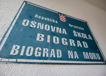 Ravnatelj Brtan: Djeca su se igrala na njima ali nisu odgovorna za pad kliznih vrata! Zatražio sam da se ostala vrata uklone
