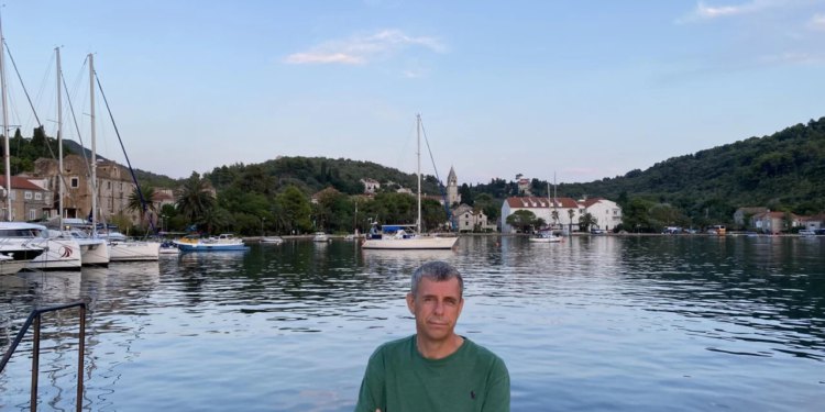 Reinhard Rade o logorima za vojnu obuku na Šipanu: ‘Dubrovčani mogu biti mirni!’ Evo s kim je 1996. bio na Mljetu