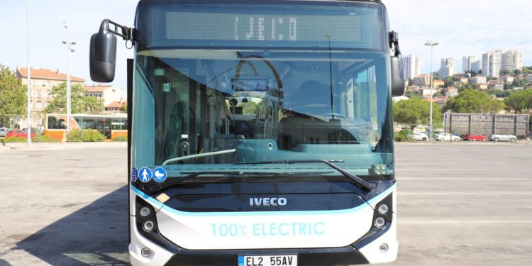 Rijeka će dobiti 20 električnih autobusa