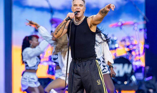 Robbie Williams prisiljen otkazati konačnu turneju u Turskoj zbog terorističkih strahova, jer hitmaker kaže navijačima da navijači na performanse Axe “je bio izvan naše kontrole”
