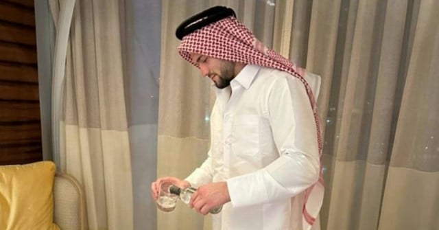 Roberto Soldić se obukao kao šeik i izazvao brojne reakcije