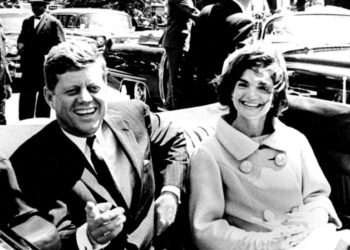 Rusija Hands JFK atentat dosjea američkoj Kongresnoj ženi – Embasada – RT World News