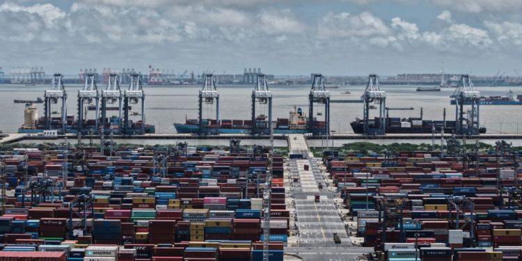 SAD i Kina započinju sakupljati lučke naknade na brodovima jednih drugih usred trgovinskog rata