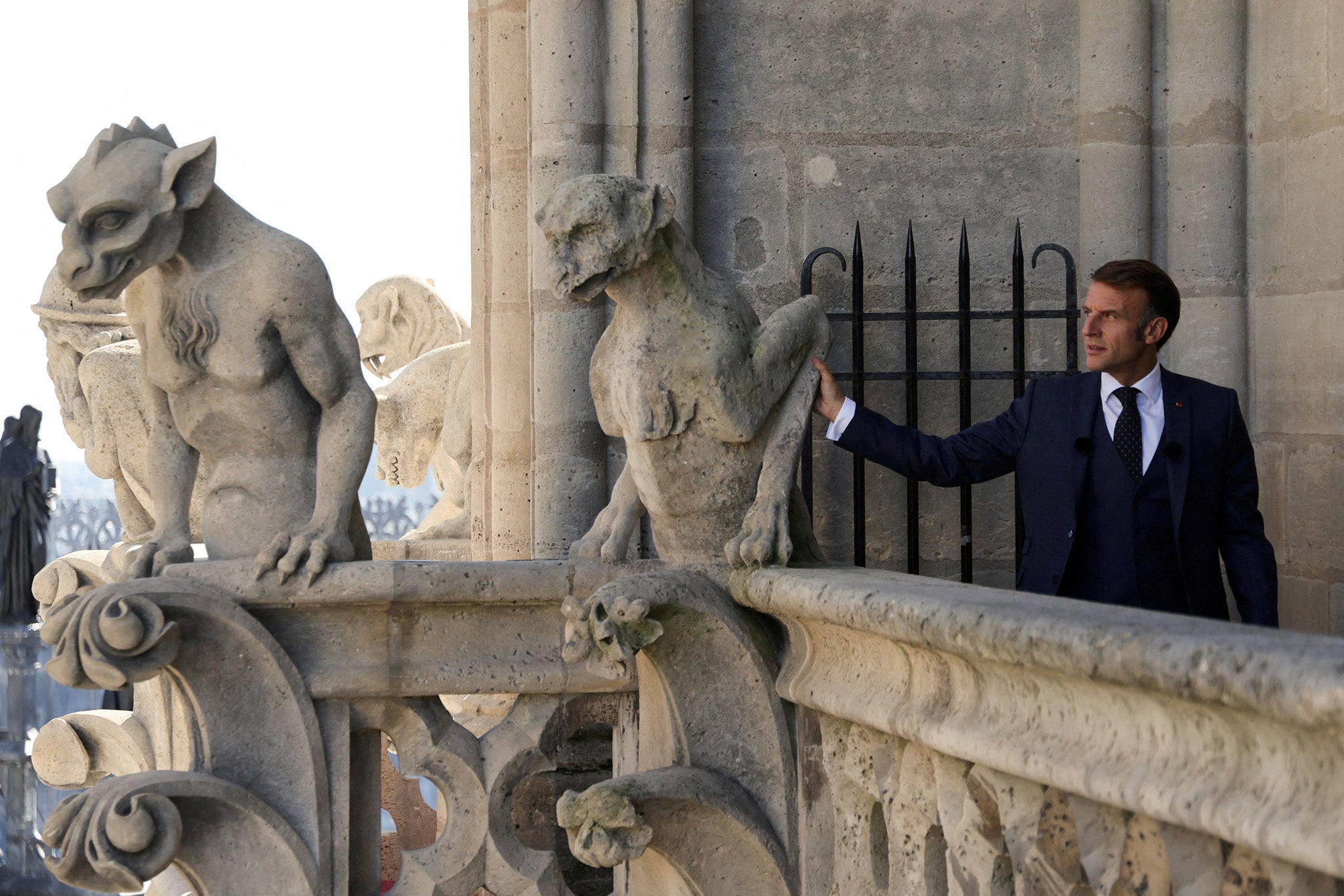 Macron (na slici) isključio je odstupanje