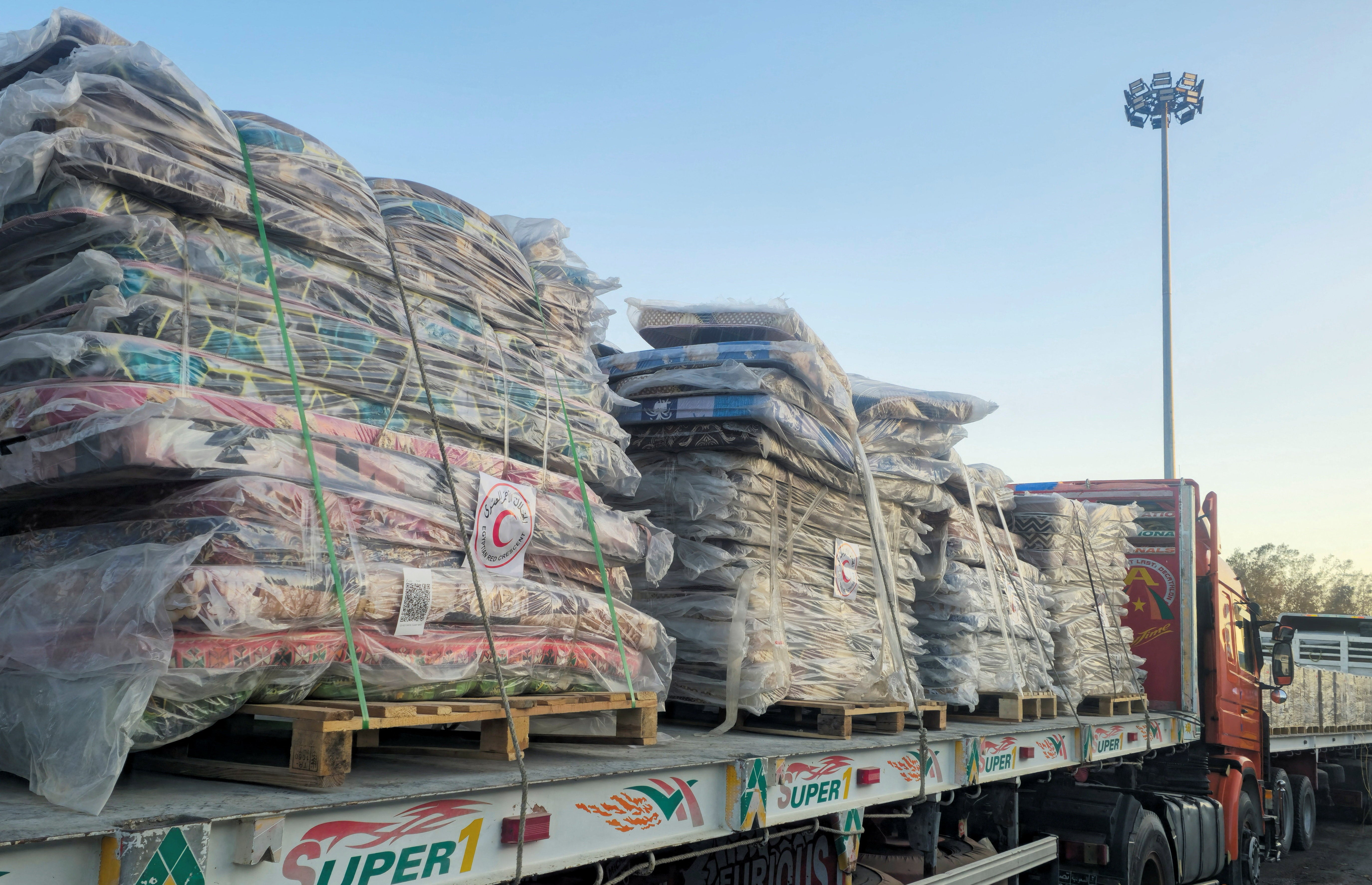 Experts have gathered reports alleging Israel permitted anti-Hamas groups to seize aid