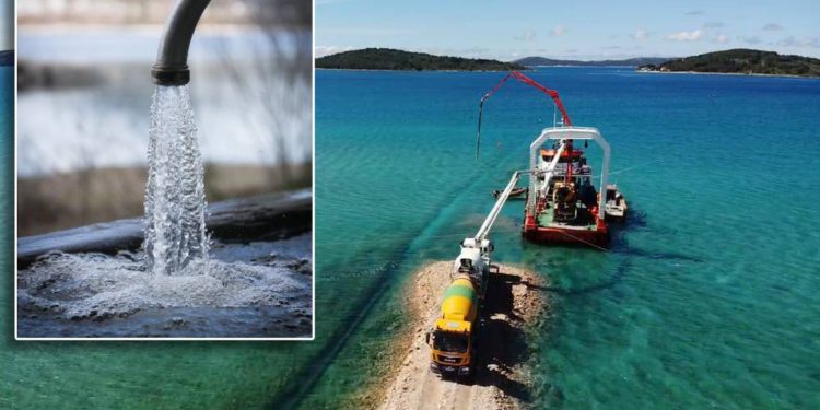 Sa špina otočana Obonjana, Kaprija i dijela Žirja ovih dana prvi put će poteći voda iz podmorskog vodovoda!