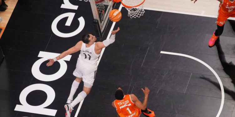 Scariolo izvadio i zaboravio na Hezonju, ali Partizan nije uspio prirediti senzaciju i prekinuti niz poraza od Real Madrida