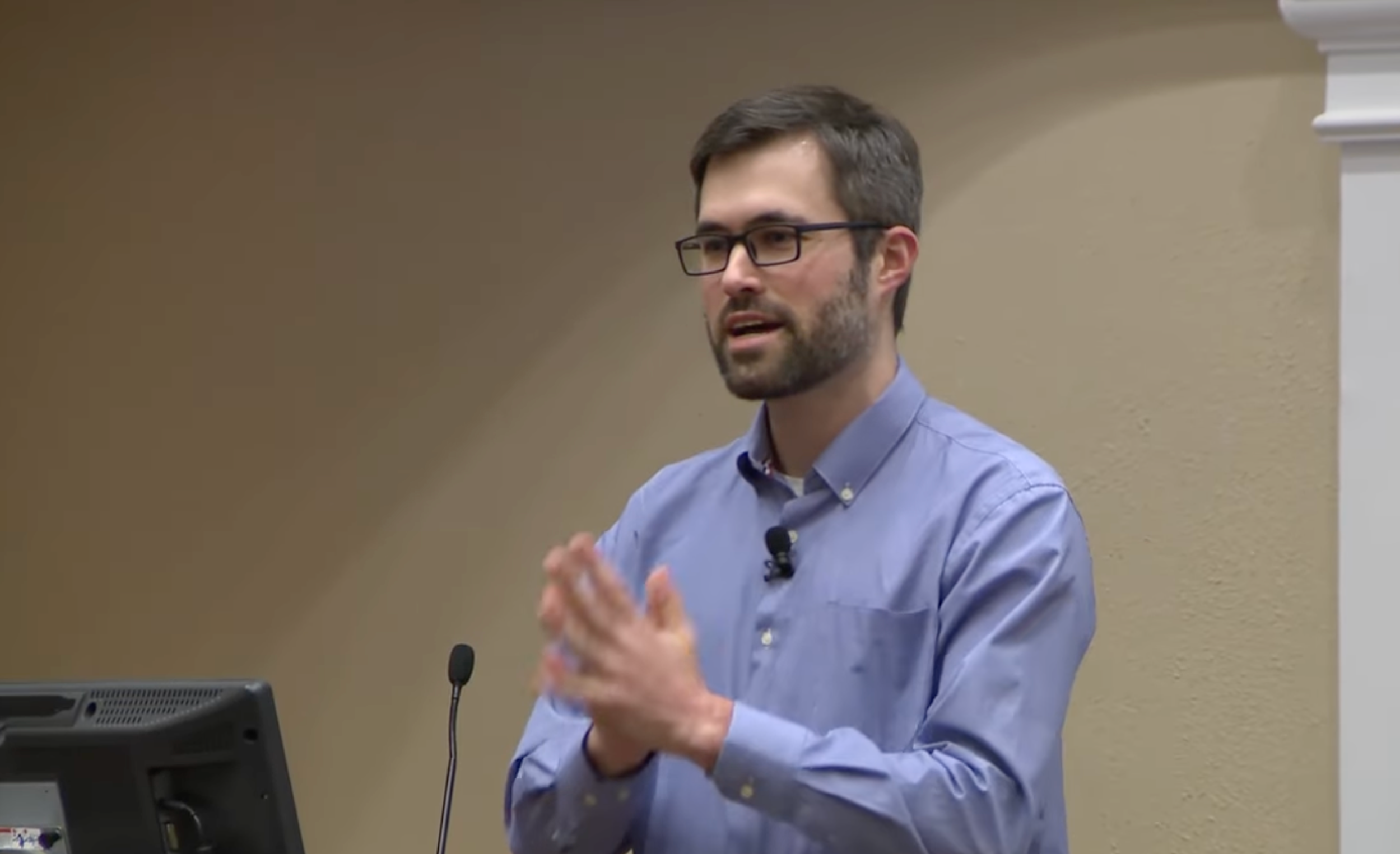 Mark Bray kaže da je bio prisiljen napustiti zemlju nakon što je primio prijetnje smrću nakon molbe za prekretnicu u SAD -u