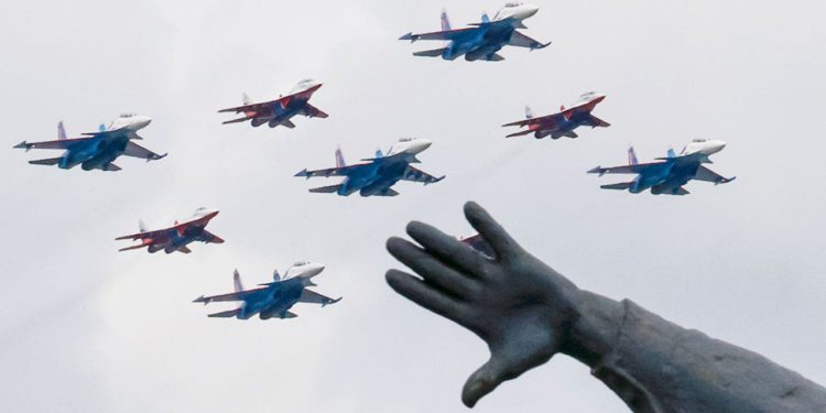 Šef EU -a poziva na jači odgovor na rusku kampanju “hibridnog rata”