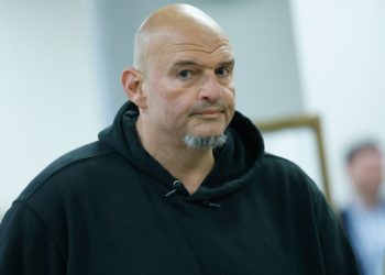 Senator John Fetterman čestita Trumpu na “povijesnom” Izrael-hamanom mirovnom planu