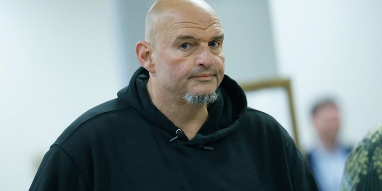 Senator John Fetterman čestita Trumpu na “povijesnom” Izrael-hamanom mirovnom planu