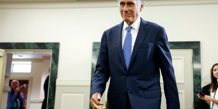 Sestra Mitt Romneyja, Carrie Romney, pronašla je mrtvu nakon ‘skakanja ili pada’ iz garaže za parkiranje