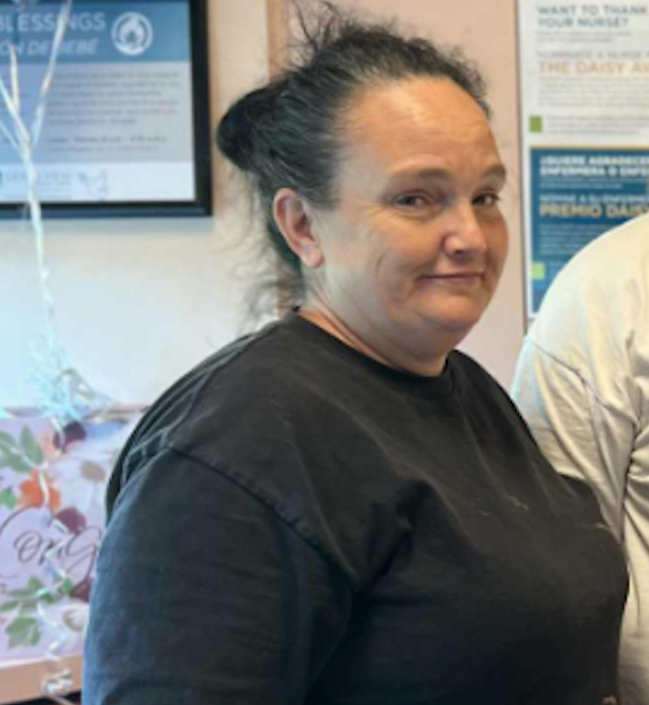 Sheena Hoffman prebačena je u Jedinicu za opeklinu Memorijalne bolnice Bakersfield u stabilnom stanju