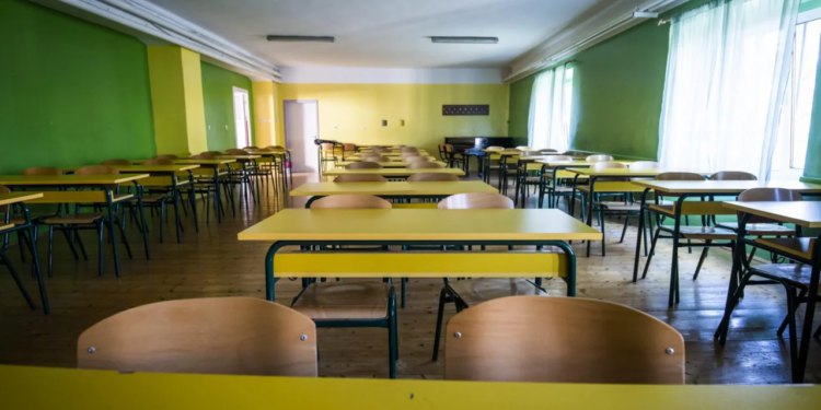 Šibensko-kninska županija u vrhu po broju neopravdanih sati srednjoškolaca: evo što kaže statistika