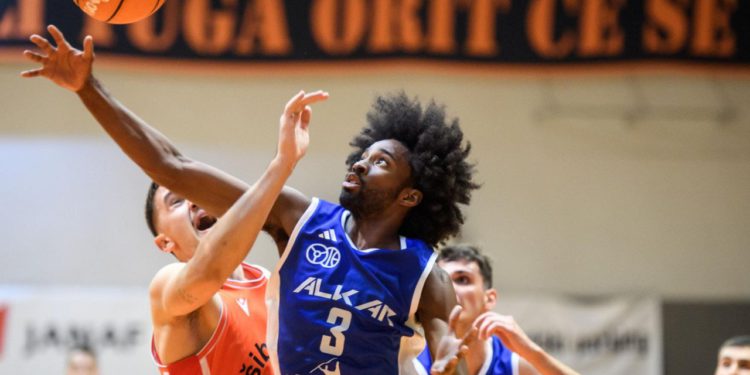 Sinjani pogodili ‘u sridu’ na Baldekinu. Briljirao Amerikanac Cisse, Šibenka još bez pobjede