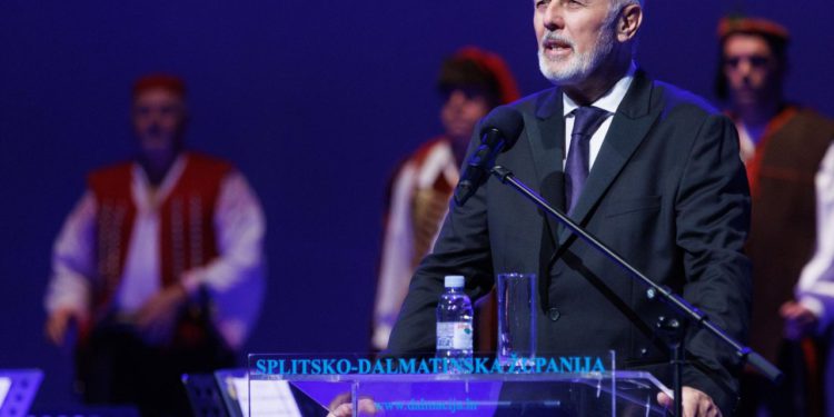 Slobodna Dalmacija – Ante Sanader iznenadio je mnoge u HDZ-u, ali nema namjeru ‘napustiti’ Županiju; odradio je dogovor koji mu jamči moć