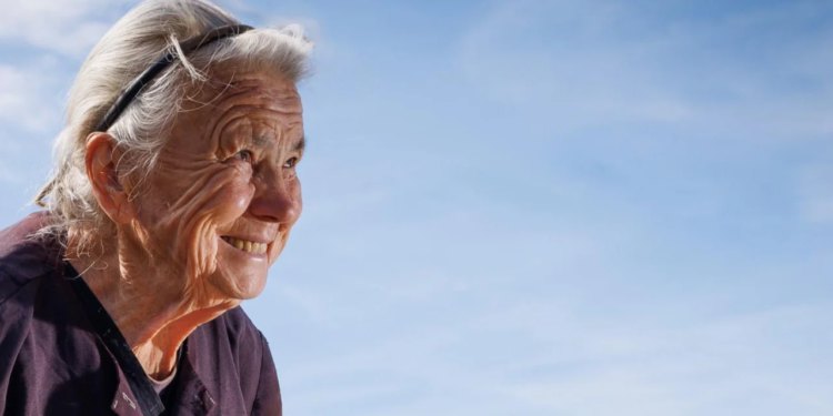 Slobodna Dalmacija – Baka Ana (91) jača je od bagera i mudrija od interneta! Ovo je ljuti: ‘Po cile dane leže! Otkad je taj đava doša…’