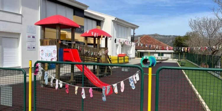 Slobodna Dalmacija – Broj zaposlenih u vrtiću eksplodirao! Svi šute, osim šefa Upravnog vijeća, opet se okomio na našeg novinara: Ti si drug