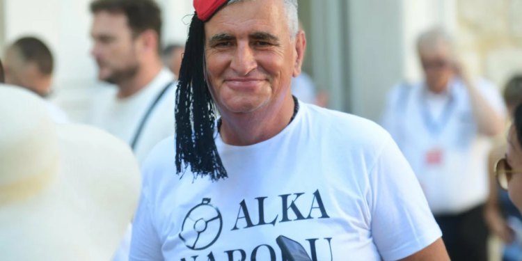 Slobodna Dalmacija – Bulj uskoro dolazi na novu ‘funkciju’! Suhač na nogama; zna se i snaha, sve ostaje u stranci… Evo kada je fešta