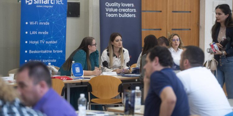 Slobodna Dalmacija – Dan stručne prakse na Ekonomskom fakultetu u Splitu – prilika za povezivanje studenata i poslodavaca