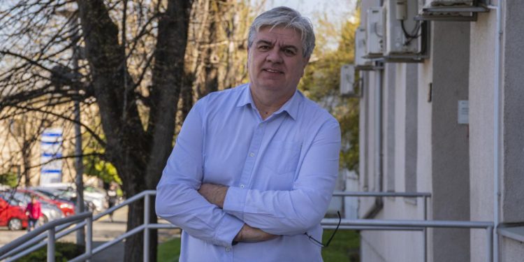 Slobodna Dalmacija – Danas posljednji dan prijava za splitsku logopediju. A o probijenim rokovima s fakulteta poručuju: “Imamo sve dozvole!”