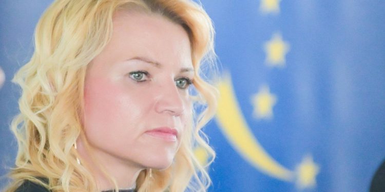 Slobodna Dalmacija – Doktorica Karačić Zanetti o ‘aferi Vrdoljak’: ‘Zovu me zabrinuti pacijenti, ovo nije jedini slučaj, čak odvjetnici…’