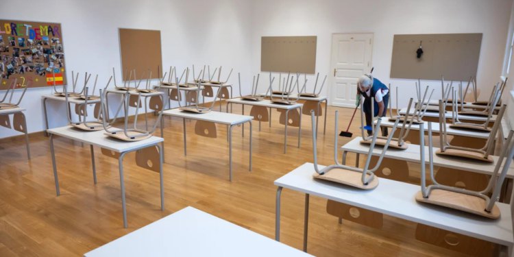 Slobodna Dalmacija – Državni posao iz snova na jugu Dalmacije: otvorena su dva radna mjesta, plaća je iznad prosjeka. Ovo su uvjeti…