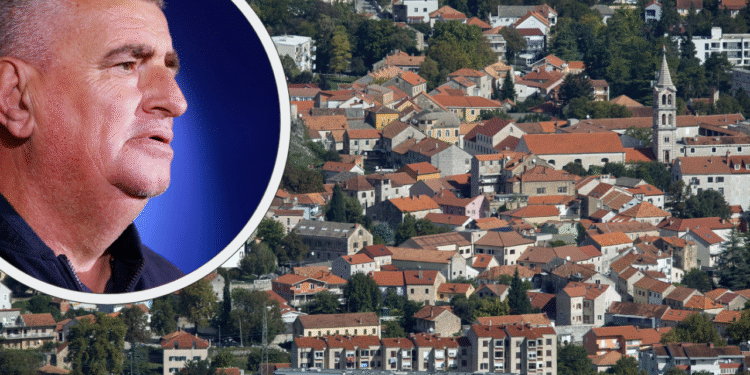 Slobodna Dalmacija – Maratonska sjednica Gradskog vijeća: Bulj okrenuo ‘pilu naopako’, oporba upozorila: ‘Dovest će grad u ozbiljne probleme’