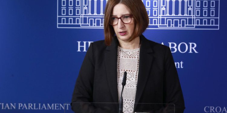 Slobodna Dalmacija – Marijana Puljak; ‘Demokracija se ne spašava prisilom, nego povjerenjem u institucije!’