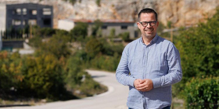 Slobodna Dalmacija – Načelnik Klisa najavio veliki sportski centar: ‘Nećemo se opravdavati jer želimo razvijati svoj kraj‘; mještani bijesni