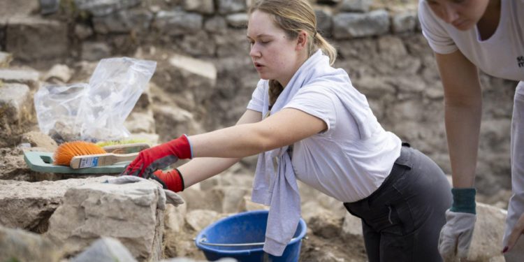 Slobodna Dalmacija – Nevjerojatno otkriće u Saloni, pronašli čitav gospodarski kompleks! Nešto ovakvog tipa do sada ovdje nije pronađeno